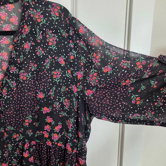 Torrid Black Floral Lexie Top - Picture 5 of 12